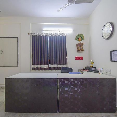 Super Collection O Bricks Inn Hazra Road Near Birla Mandir Calcutta Exteriör bild